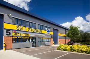 What Are Access Times for Self Storage in Woodley?
