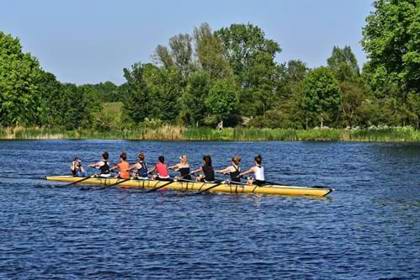 Cambridge Win 2019 Boat Race