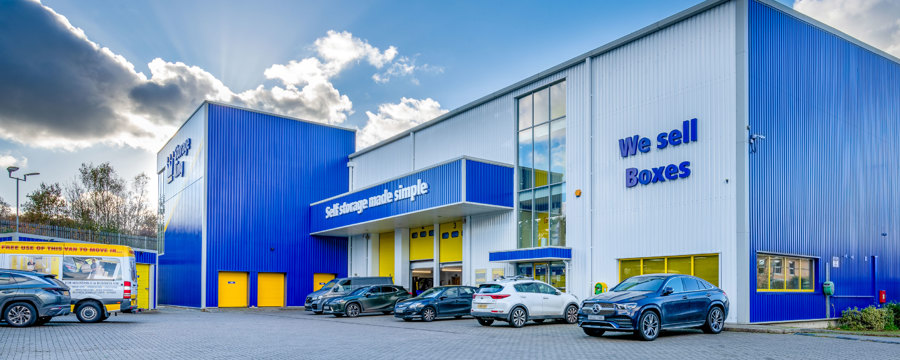 storage-king-crawley