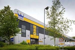 Storage King Luton-Dunstable Commits To Sustainability With Community Solar Panel Sponsorship