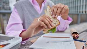Spring-inspired office lunches