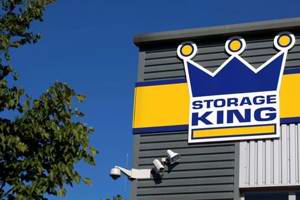 Storage King Entrepreneur Helps Out Enterprising Students!