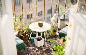 10 ways to maximise your small balcony space