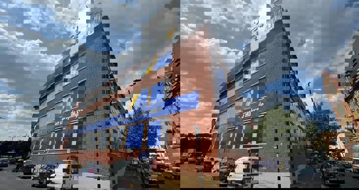 889C7855 1Dfd 41Cd 85Cc 2396C683dbfb