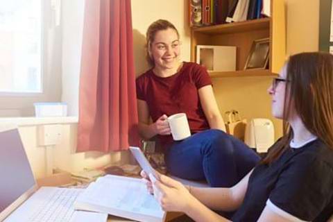 Top storage hacks for dorm rooms