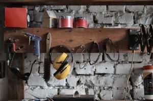 Tips to declutter your garage