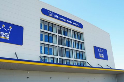 Welcome to Storage King Salisbury - your top Wiltshire storage solution!