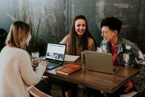 Benefits of outsourcing as a small business